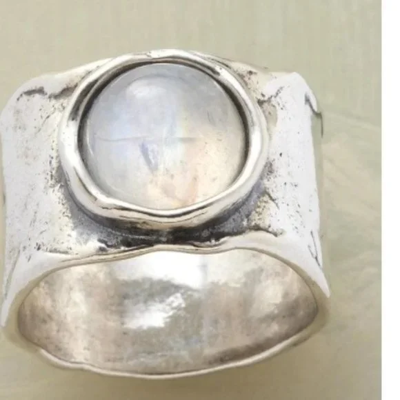 Handmade Silver Gemstone Roundel Moonstone Ring - Picture 3 of 6